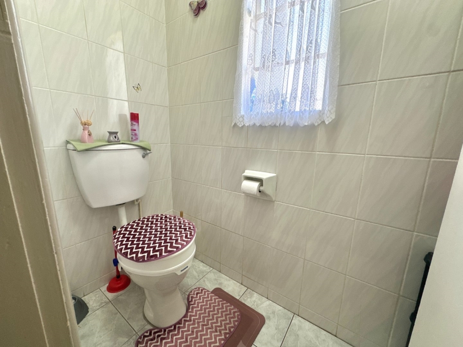 3 Bedroom Property for Sale in Bodorp Western Cape